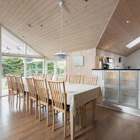 M187-vaeggerlose-baeverstien-48 * Bøtø By